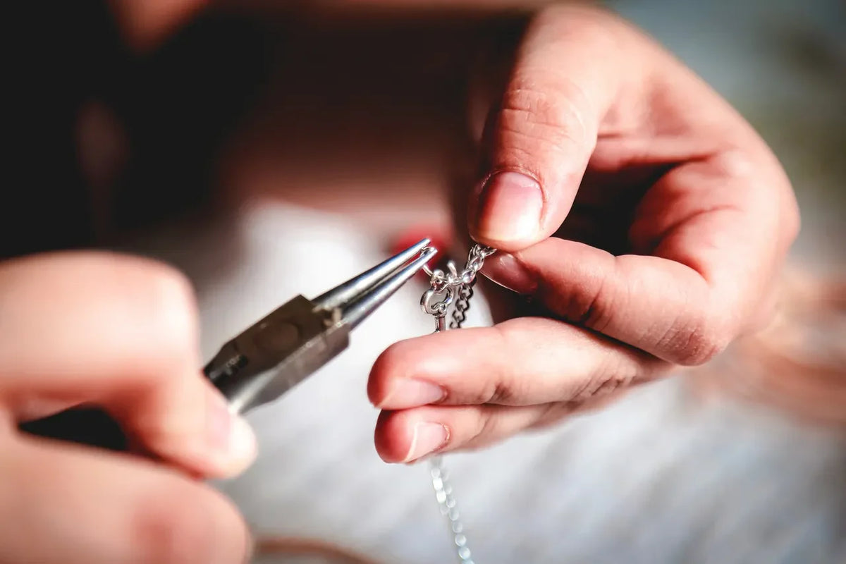 Enhance Your Look with Jhumka Hooks