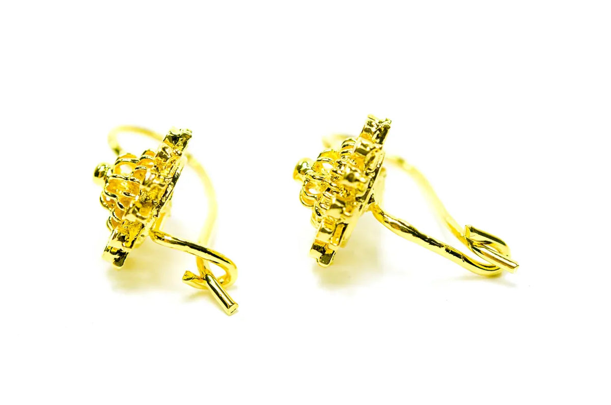 Enhance Your Look with Jhumka Hooks