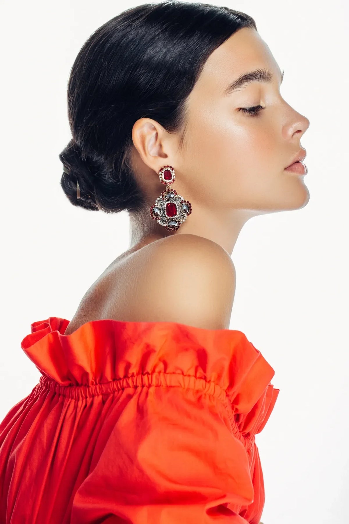 Majestic Red Teardrop Jewelry