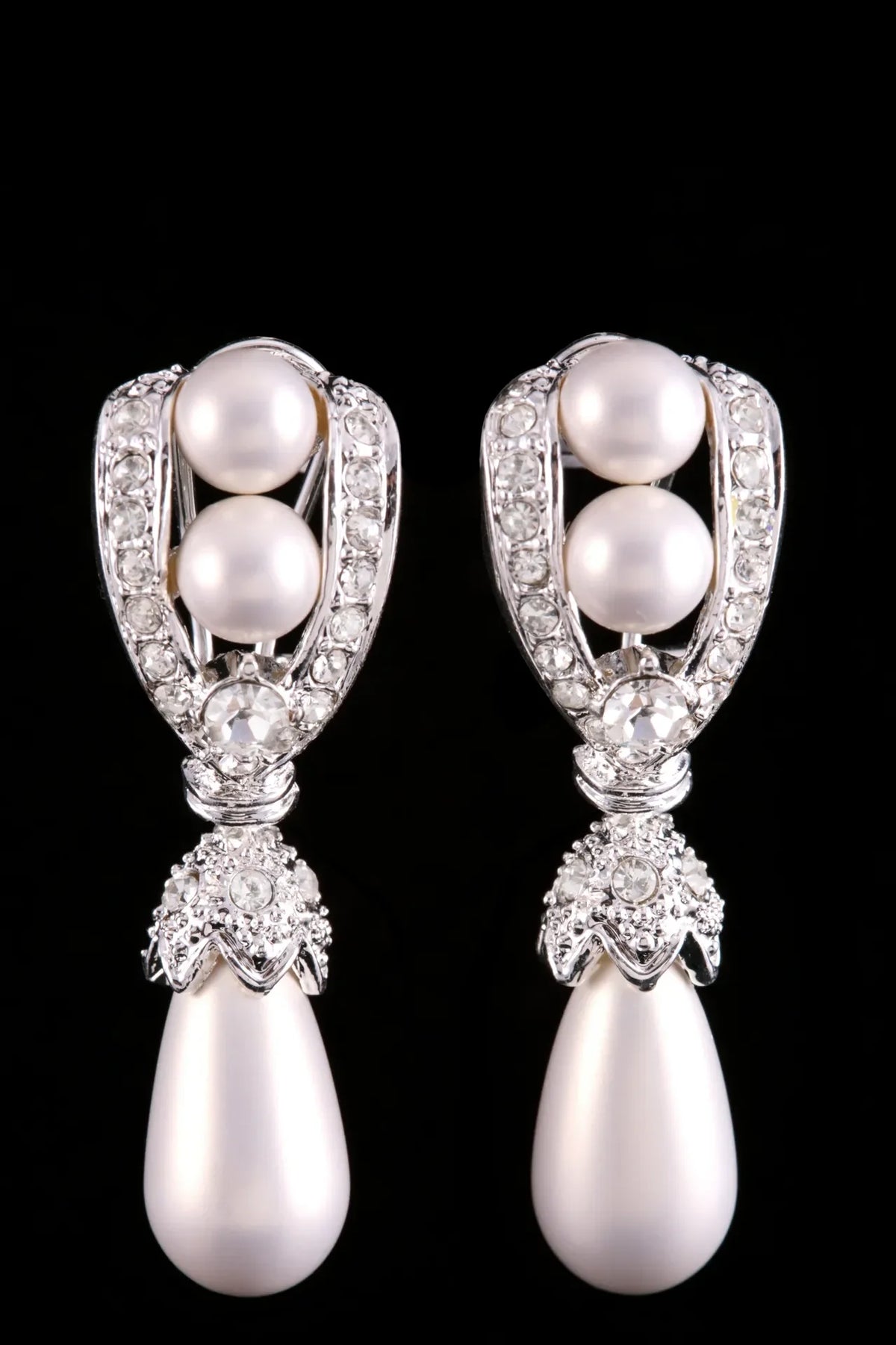 Elegant Silver-Tone Chandbali Earrings Guide