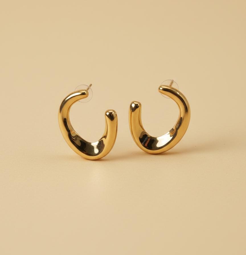 Classic Gold-Plated Chunky Hoop Earrings – Minimal Polished Everyday Hoops