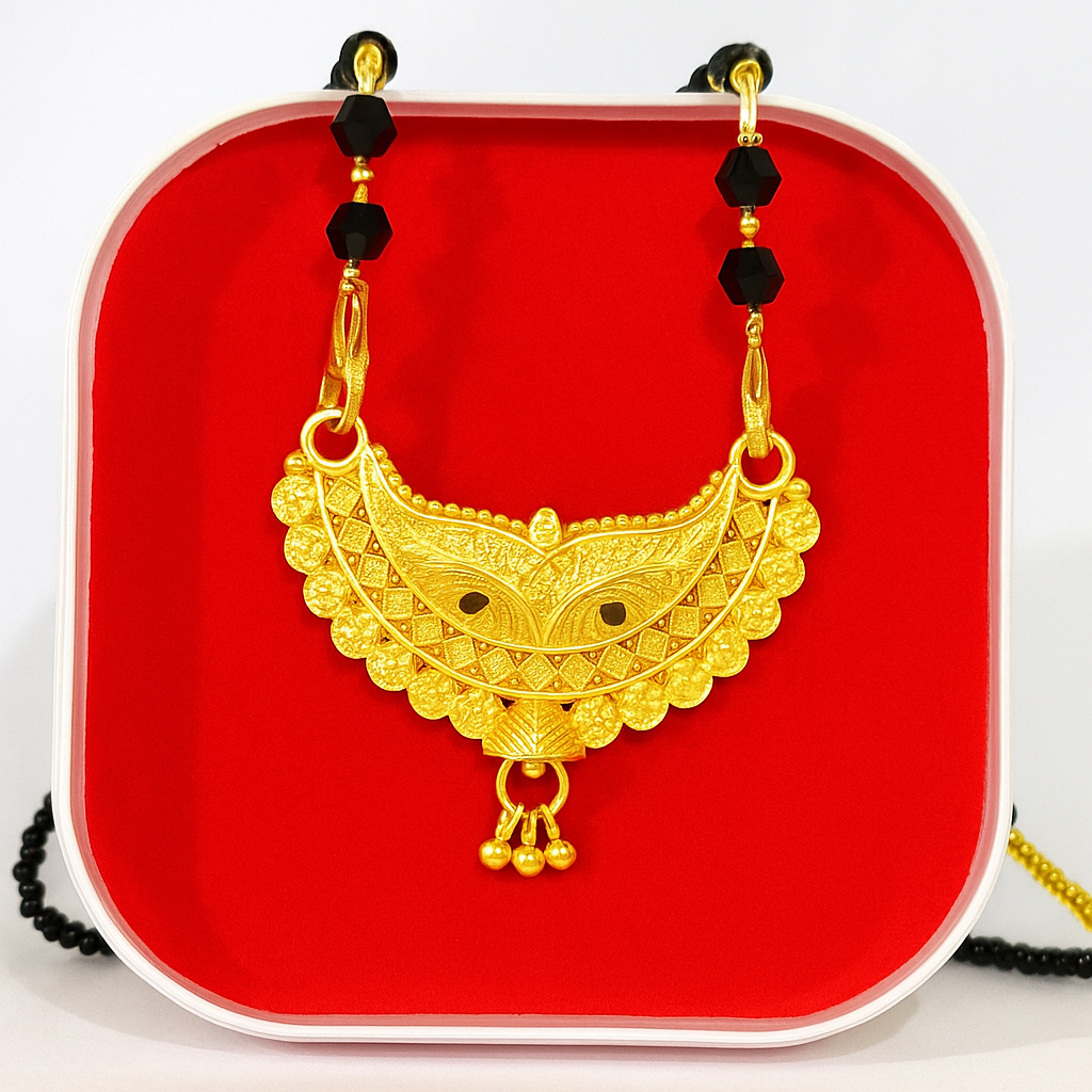 Royal Antique Gold-Toned Mangalsutra Pendant with Intricate Filigree Design | Pearlo’s| Jewellery India