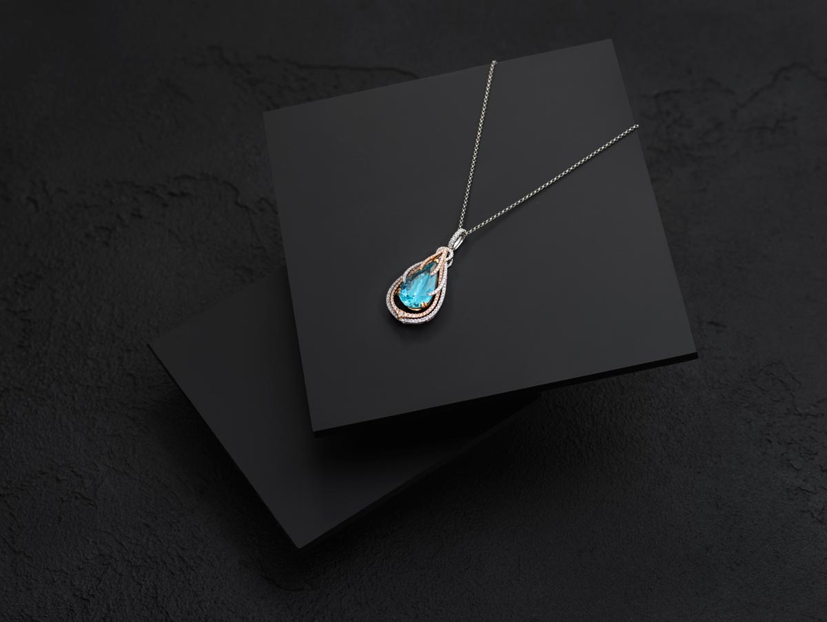 Cyan Pendent PEARLOS |